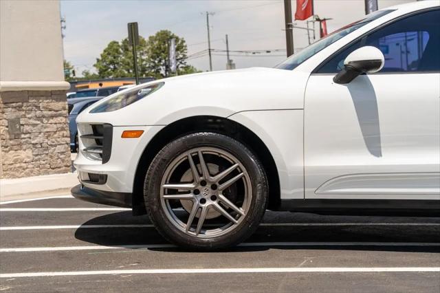2019 Porsche Macan Macan