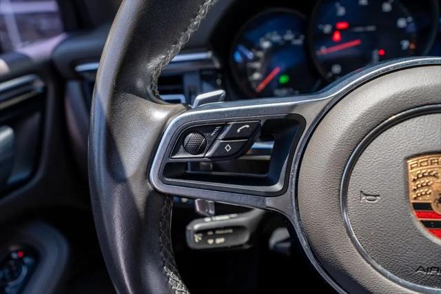 2019 Porsche Macan Macan