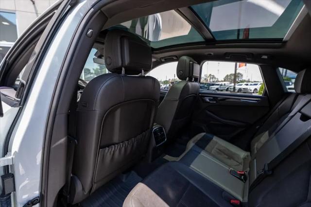 2019 Porsche Macan Macan