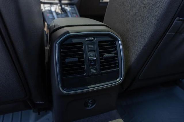 2019 Porsche Macan Macan