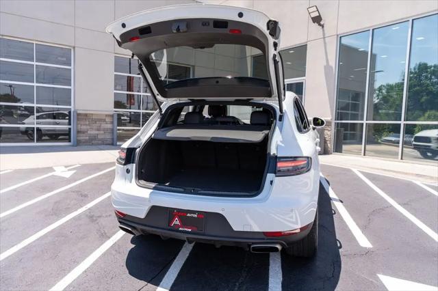 2019 Porsche Macan Macan