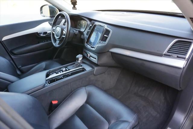 2018 Volvo XC90 T5 Momentum