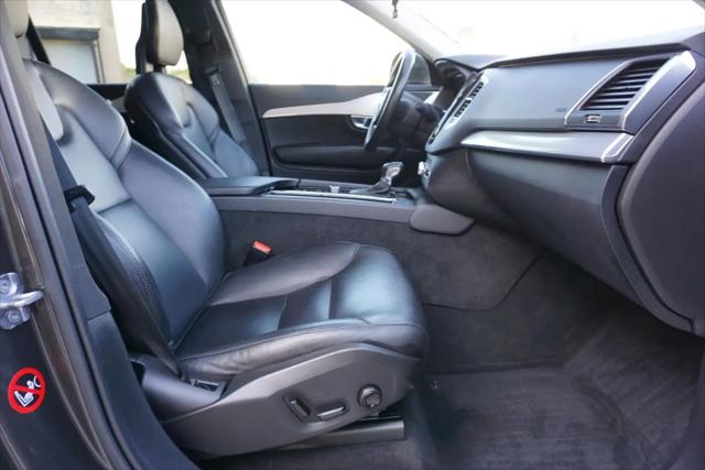 2018 Volvo XC90 T5 Momentum