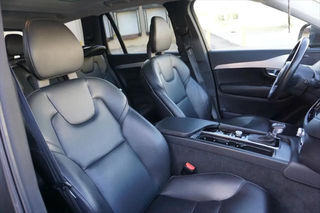 2018 Volvo XC90 T5 Momentum