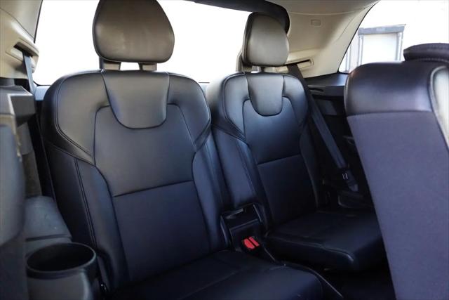 2018 Volvo XC90 T5 Momentum