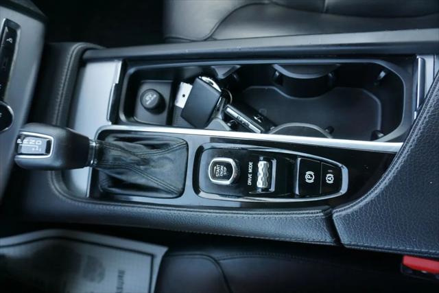 2018 Volvo XC90 T5 Momentum
