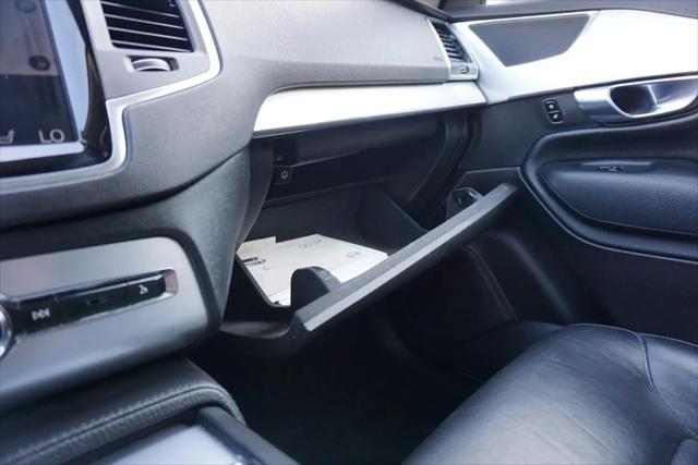 2018 Volvo XC90 T5 Momentum