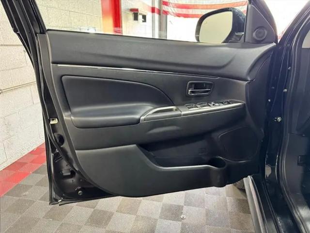 2024 Mitsubishi Outlander Sport ES