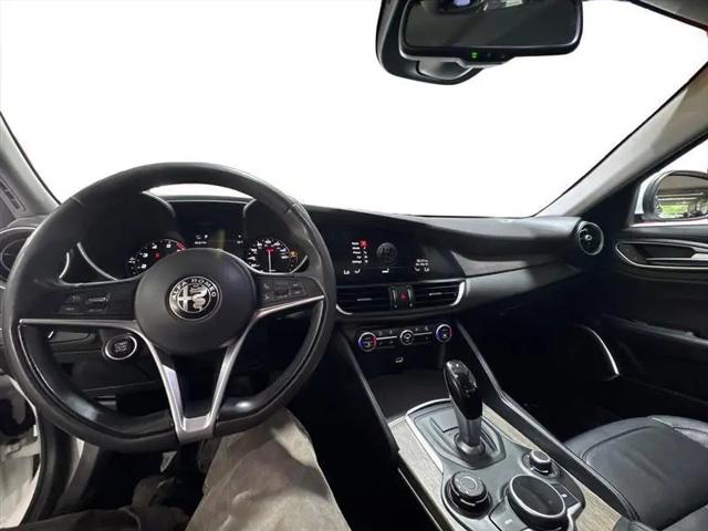 2019 Alfa Romeo Giulia Ti RWD