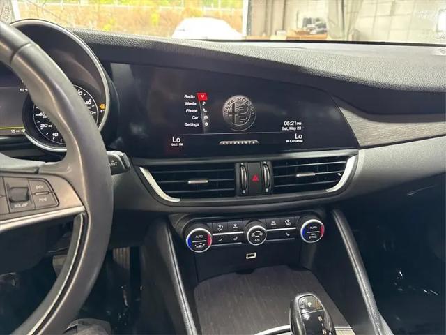2019 Alfa Romeo Giulia Ti RWD
