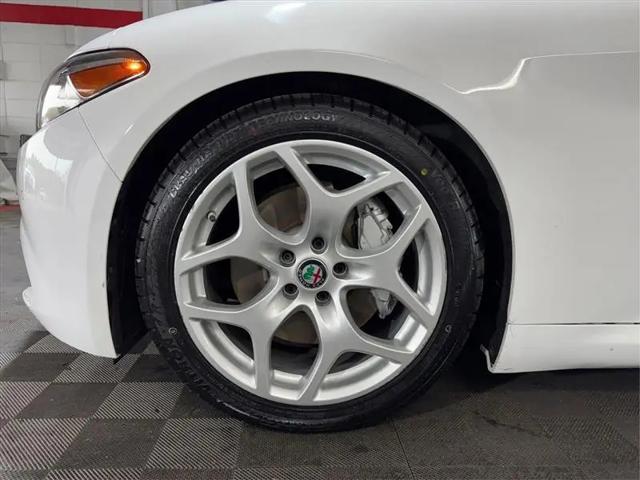 2019 Alfa Romeo Giulia Ti RWD