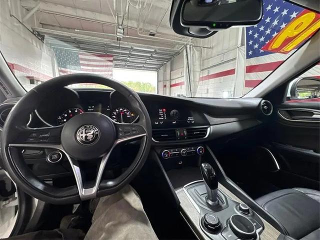 2019 Alfa Romeo Giulia Ti RWD