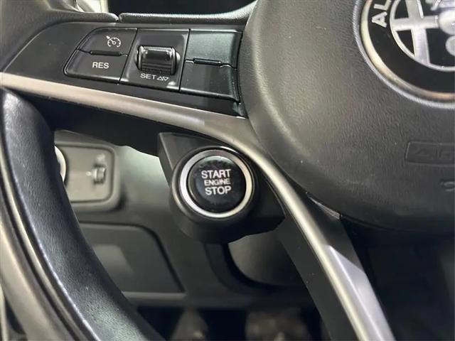 2019 Alfa Romeo Giulia Ti RWD