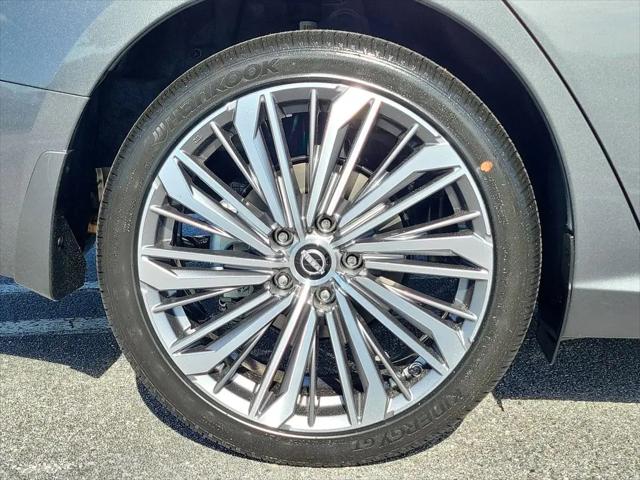 2026 Nissan Altima SV FWD