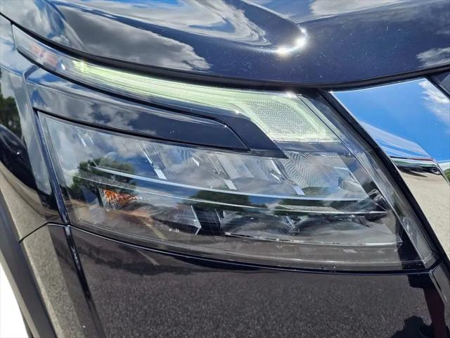2023 Nissan Pathfinder SV FWD