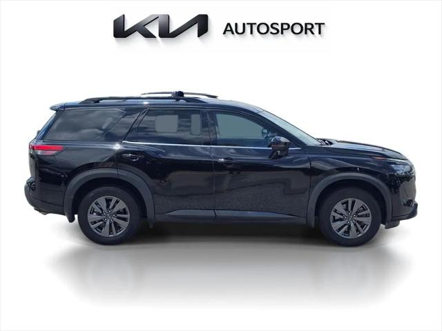 2023 Nissan Pathfinder SV FWD
