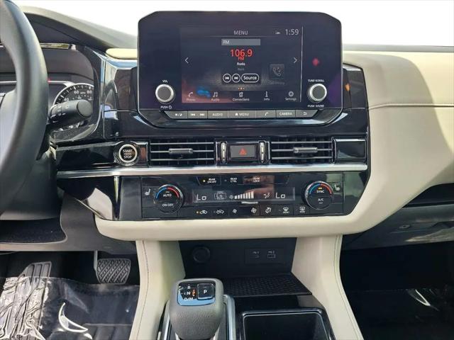 2023 Nissan Pathfinder SV FWD