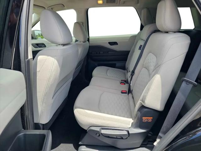 2023 Nissan Pathfinder SV FWD