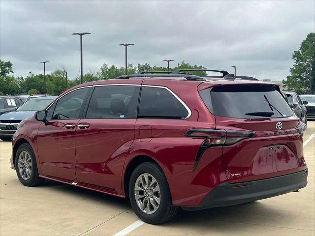 2025 Toyota Sienna XLE