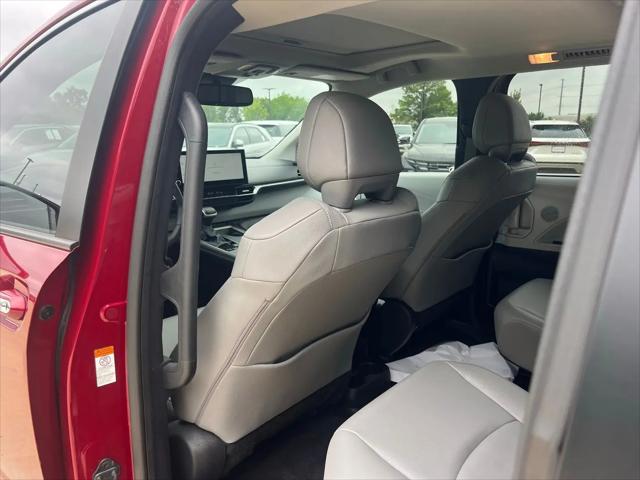 2025 Toyota Sienna XLE
