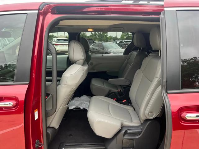 2025 Toyota Sienna XLE