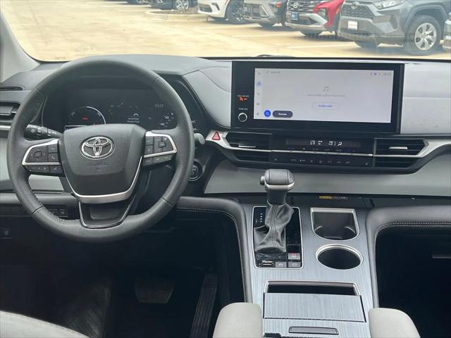 2025 Toyota Sienna XLE