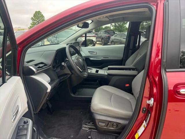 2025 Toyota Sienna XLE