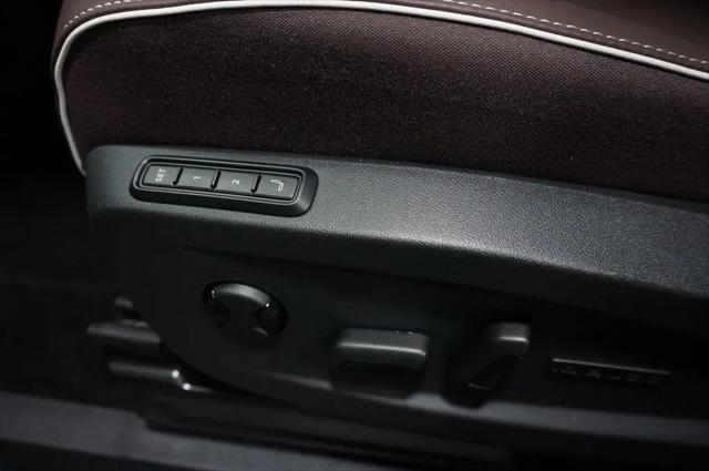 2025 Volkswagen ID. Buzz Pro S