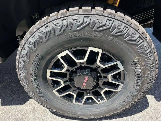 2026 GMC Sierra 2500HD Crew Cab, Standard Bed, AT4X, 4WD