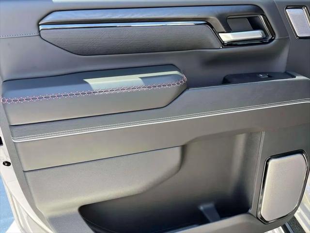 2026 GMC Sierra 2500HD Crew Cab, Standard Bed, AT4X, 4WD
