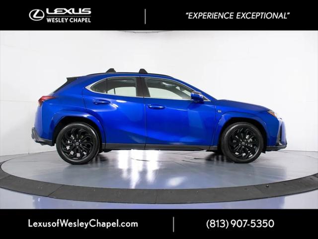 2025 Lexus 300 UX 300h