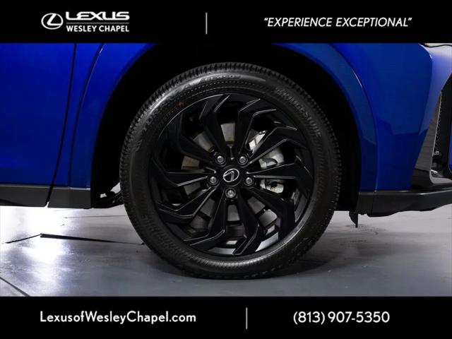 2025 Lexus 300 UX 300h