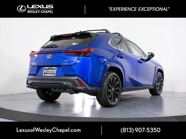 2025 Lexus 300 UX 300h