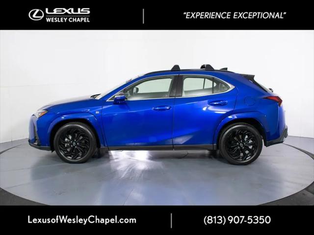 2025 Lexus 300 UX 300h