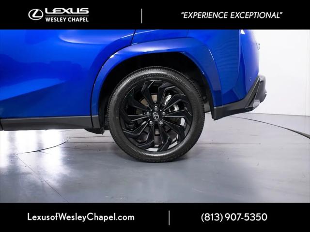2025 Lexus 300 UX 300h