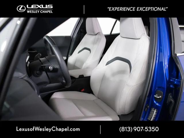 2025 Lexus 300 UX 300h