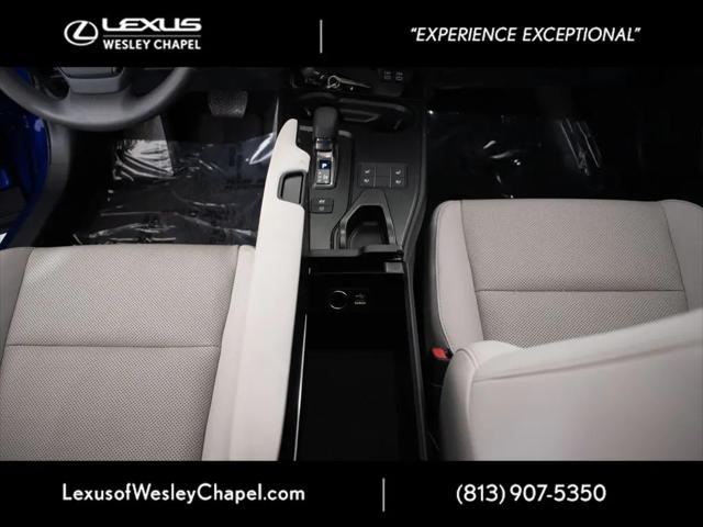 2025 Lexus 300 UX 300h
