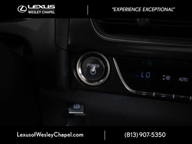 2025 Lexus 300 UX 300h