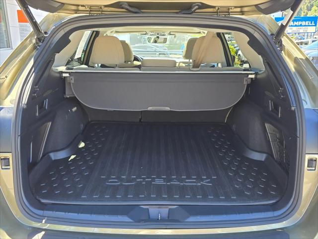 2023 Subaru Outback Premium