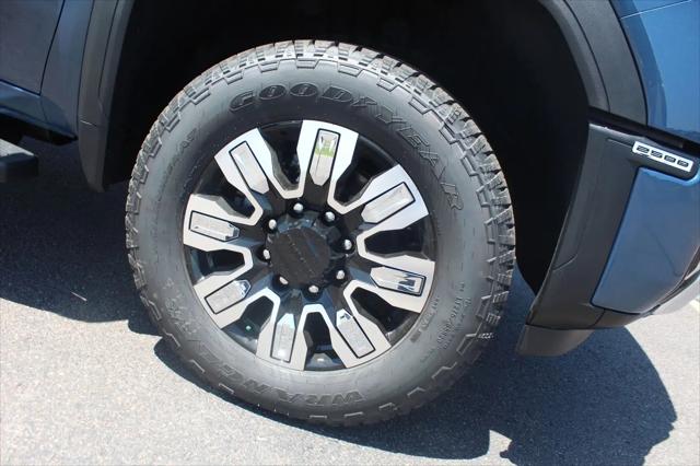 2026 GMC Sierra 2500HD Crew Cab, Standard Bed, Denali, 4WD