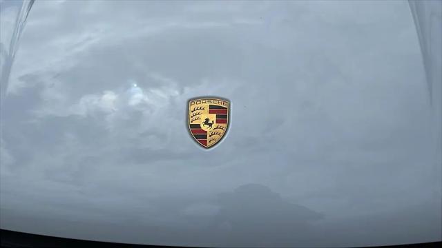 2023 Porsche Macan T