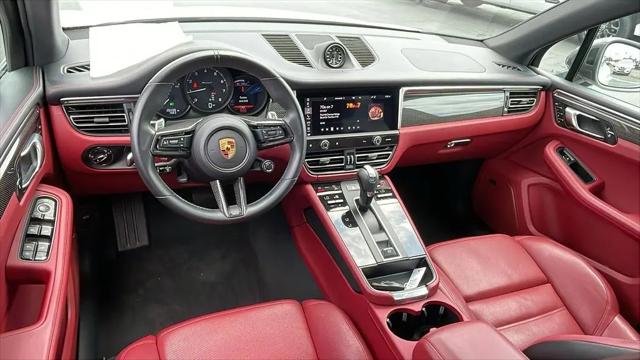 2023 Porsche Macan T