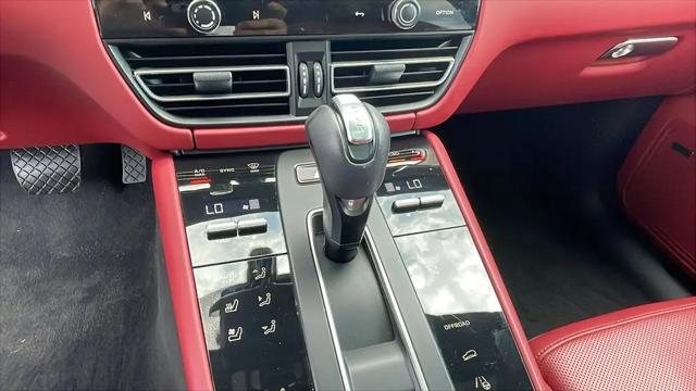 2023 Porsche Macan T