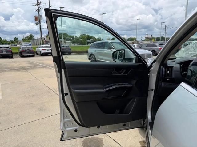 2025 Nissan Pathfinder SV FWD