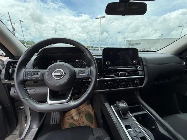 2025 Nissan Pathfinder SV FWD