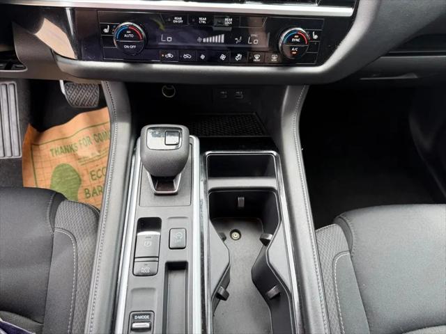 2025 Nissan Pathfinder SV FWD