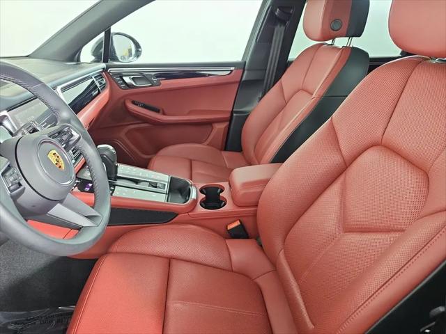 2023 Porsche Macan Macan