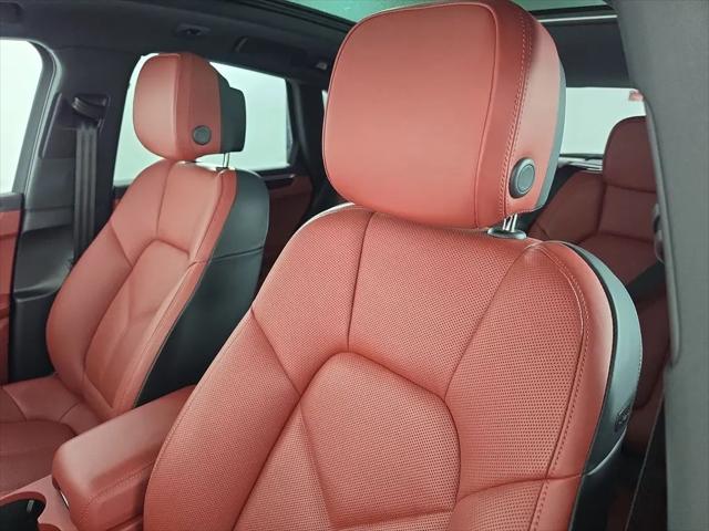 2023 Porsche Macan Macan