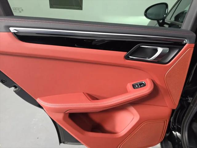 2023 Porsche Macan Macan
