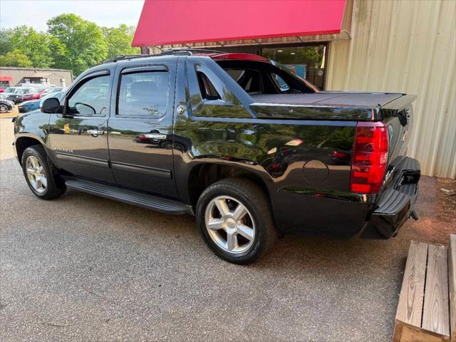 2013 Chevrolet Avalanche LT